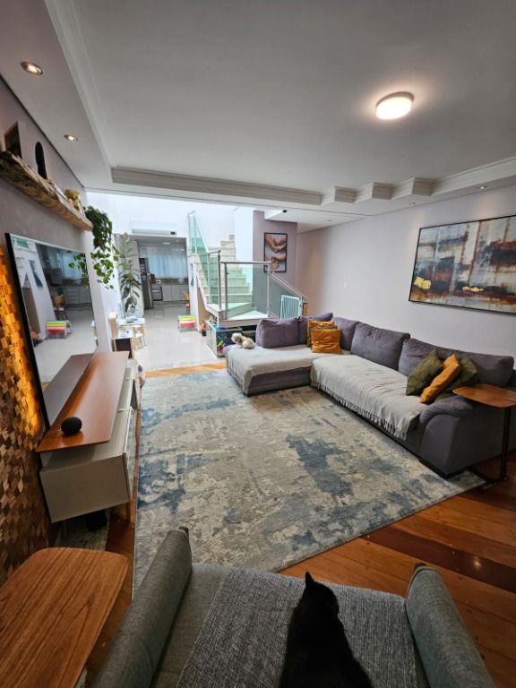 Sobrado à venda no Vila Scarpelli: 