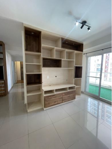 Apartamento à venda no Baeta Neves: 