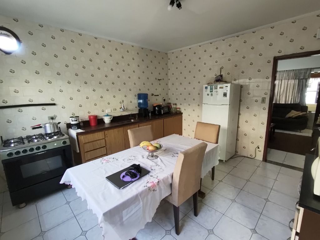 Sobrado à venda no Vila Scarpelli: 