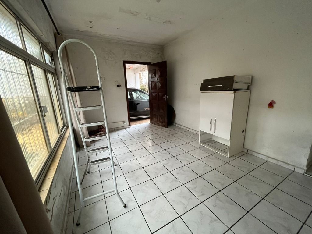 Casa à venda no Jardim Hollywood: 