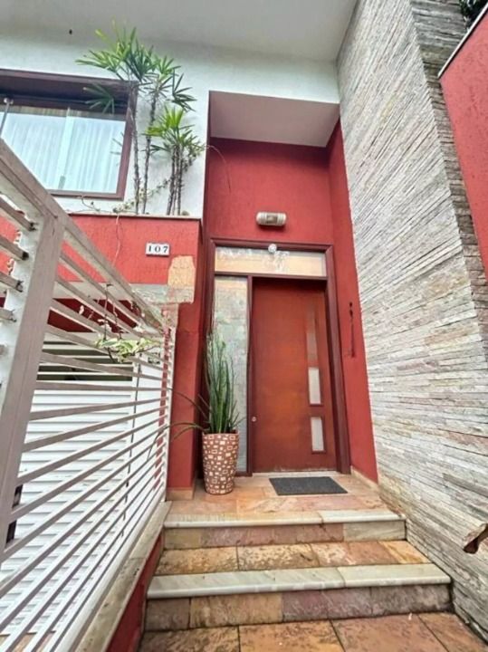 Casa à venda no Jardim Hollywood: 