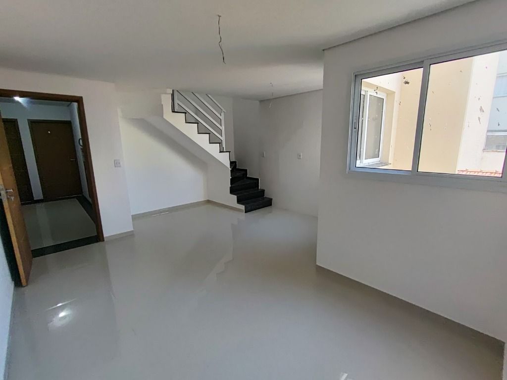 Cobertura à venda no Vila Valparaíso: 