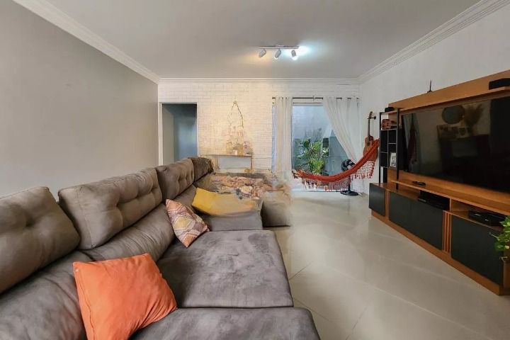 Sobrado à venda no Baeta Neves: 