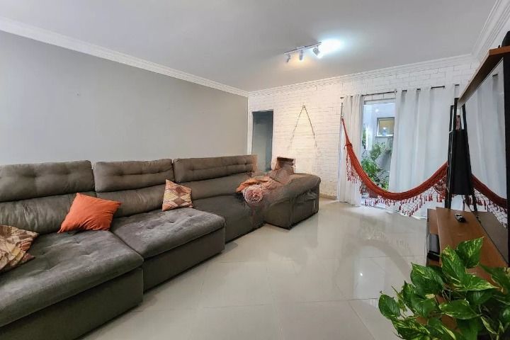 Sobrado à venda no Baeta Neves: 