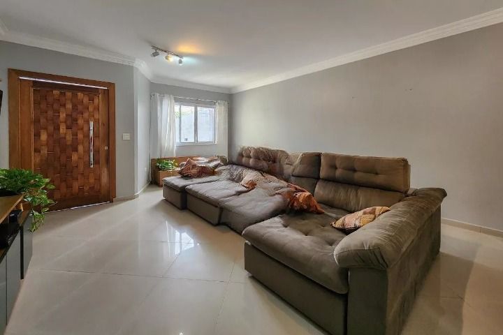 Sobrado à venda no Baeta Neves: 