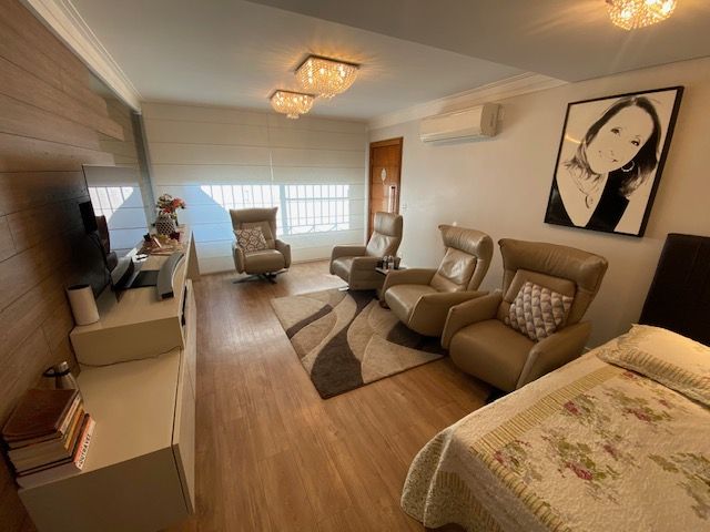 Sobrado à venda no Vila Scarpelli: 