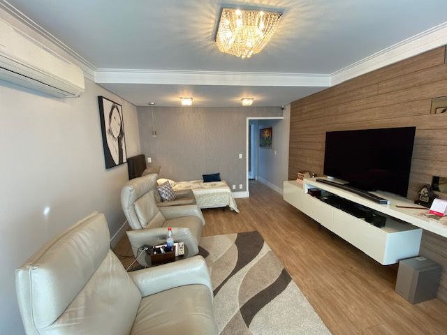 Sobrado à venda no Vila Scarpelli: 