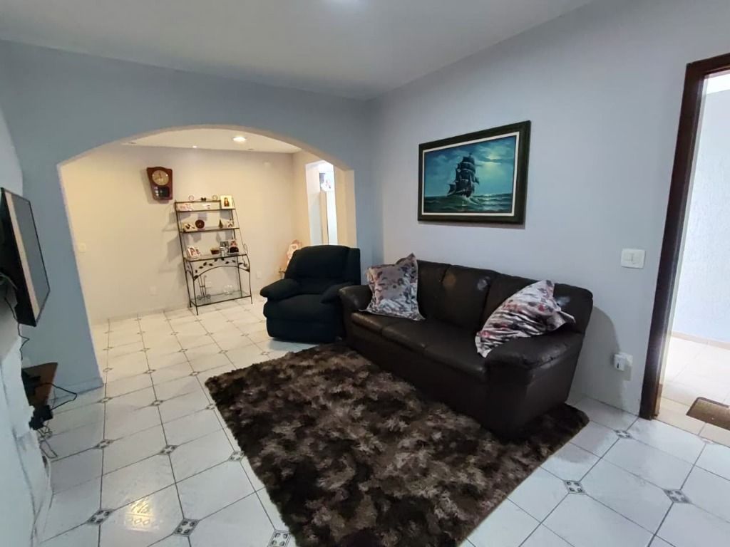 Sobrado à venda no Vila Scarpelli: 