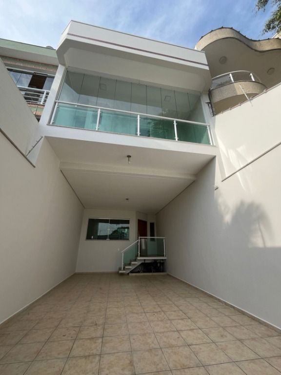 Sobrado à venda no Vila Assunção: 