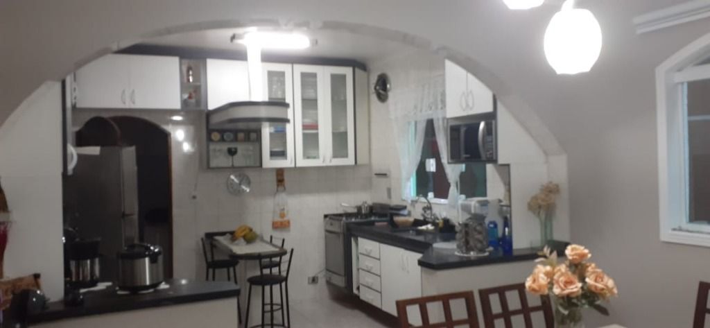 Sobrado à venda no Cooperativa: 