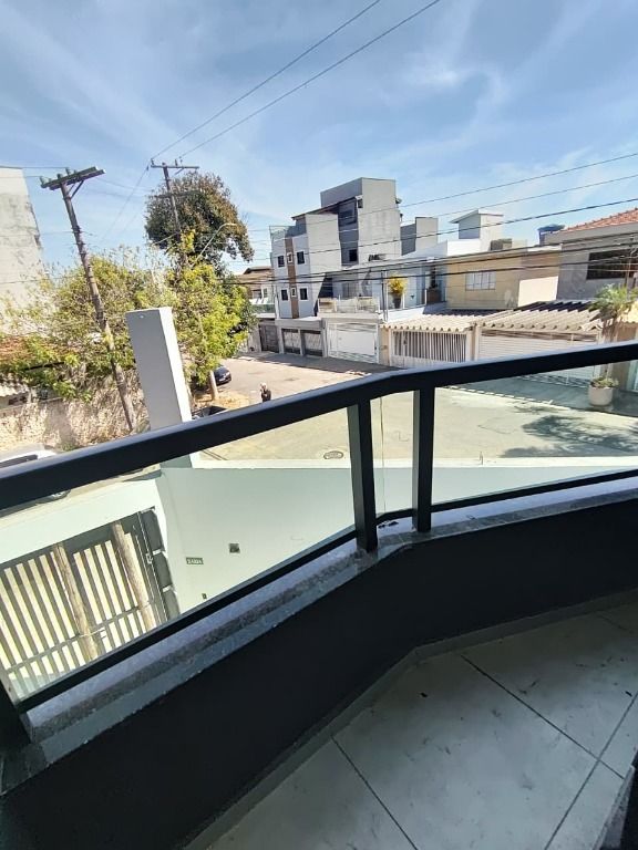 Sobrado à venda no Vila Scarpelli: 