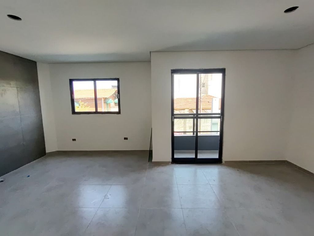 Sobrado à venda no Vila Scarpelli: 