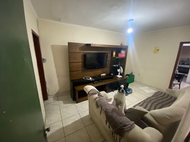 Casa à venda no Baeta Neves: 