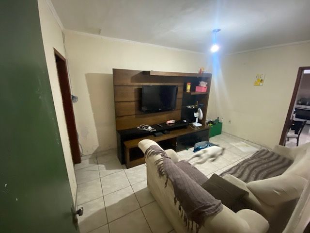 Casa à venda no Baeta Neves: 