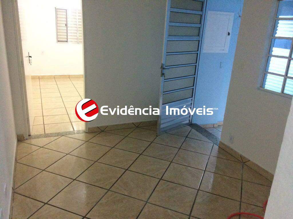 Casa para aluguel no Vila Floresta: 