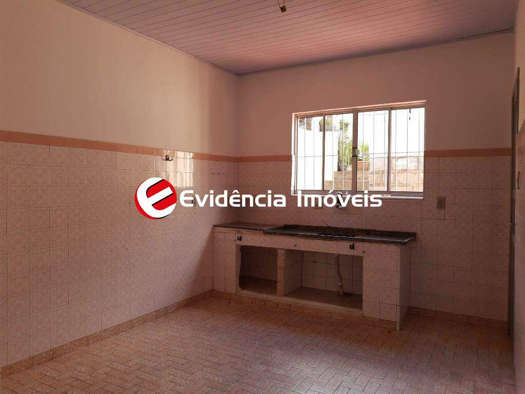 Casa para aluguel no Vila Bela Vista: 