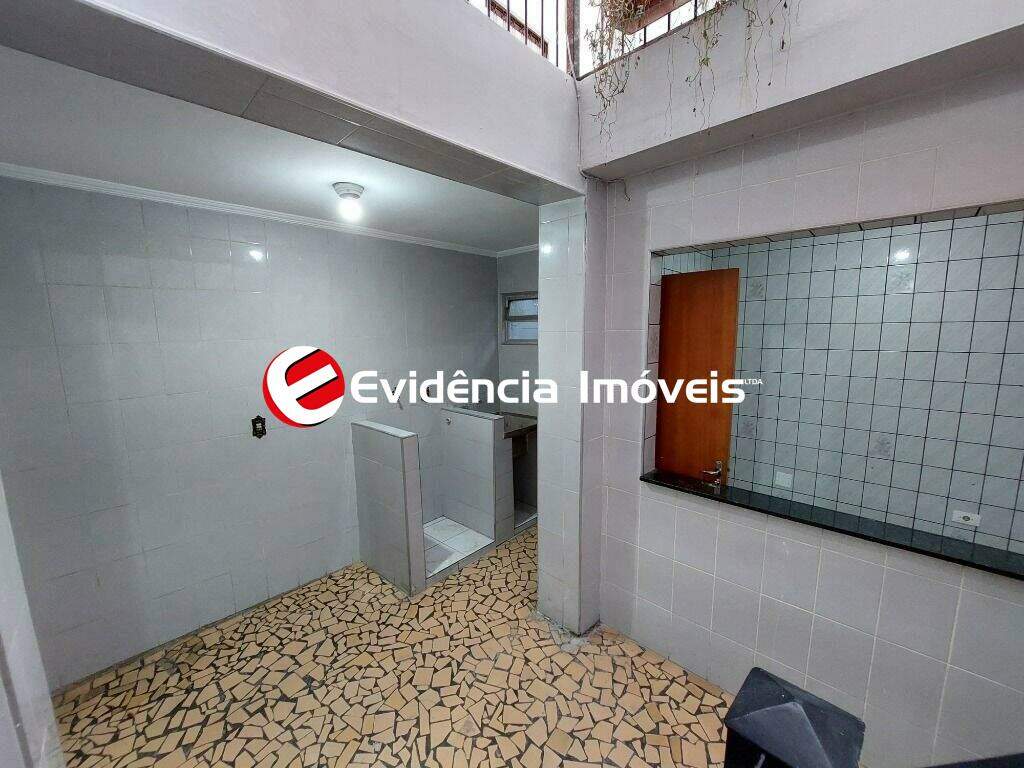 Sobrado para aluguel no Vila Eldízia: 