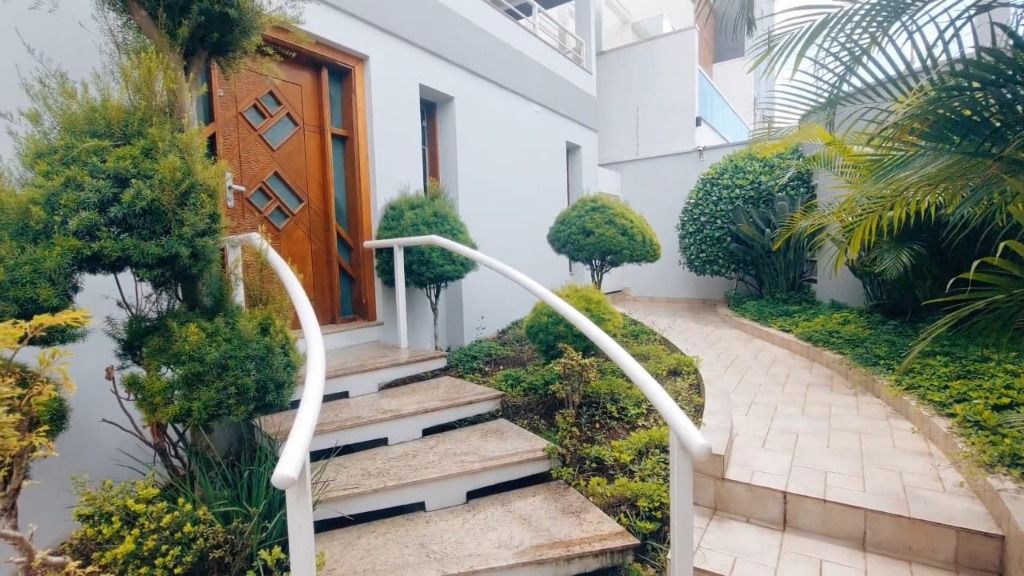 Sobrado para aluguel no Vila Scarpelli: 