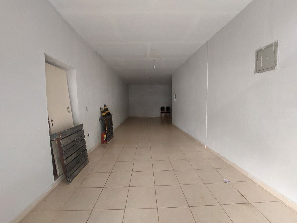 Salão para aluguel no Jardim Ocara: 