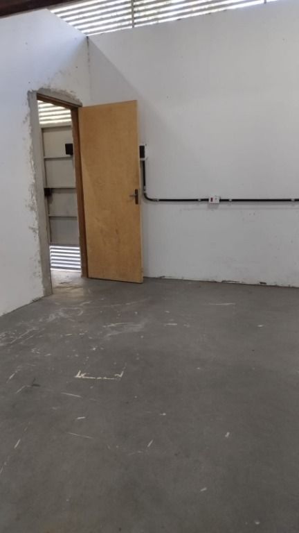 Salão para aluguel no Vila Vitória: 