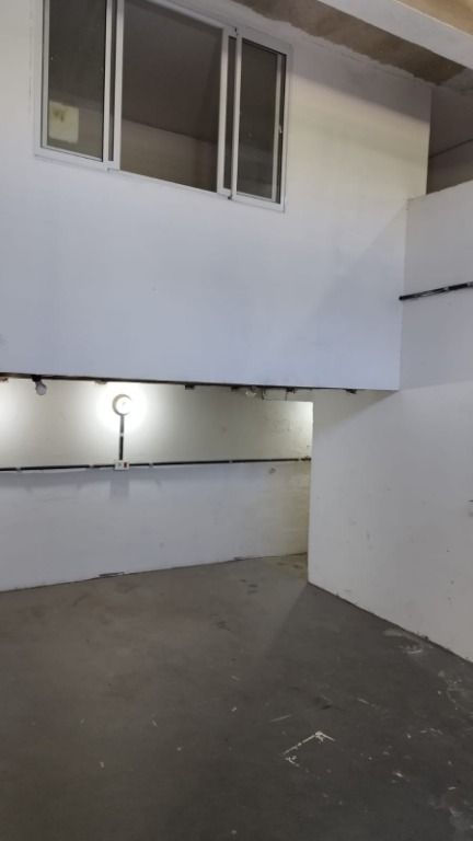 Salão para aluguel no Vila Vitória: 