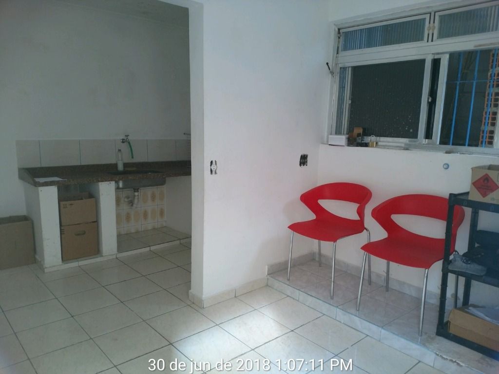 Casa para aluguel no Centro: 