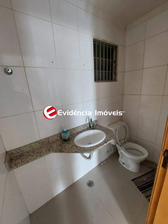 Salão para aluguel no Vila Scarpelli: 