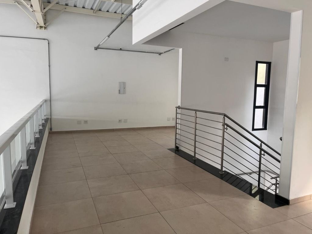 Salão para aluguel no Jardim do Estádio: 