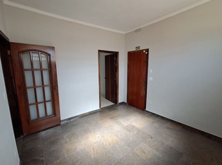 Casa para aluguel no Vila Alzira: 