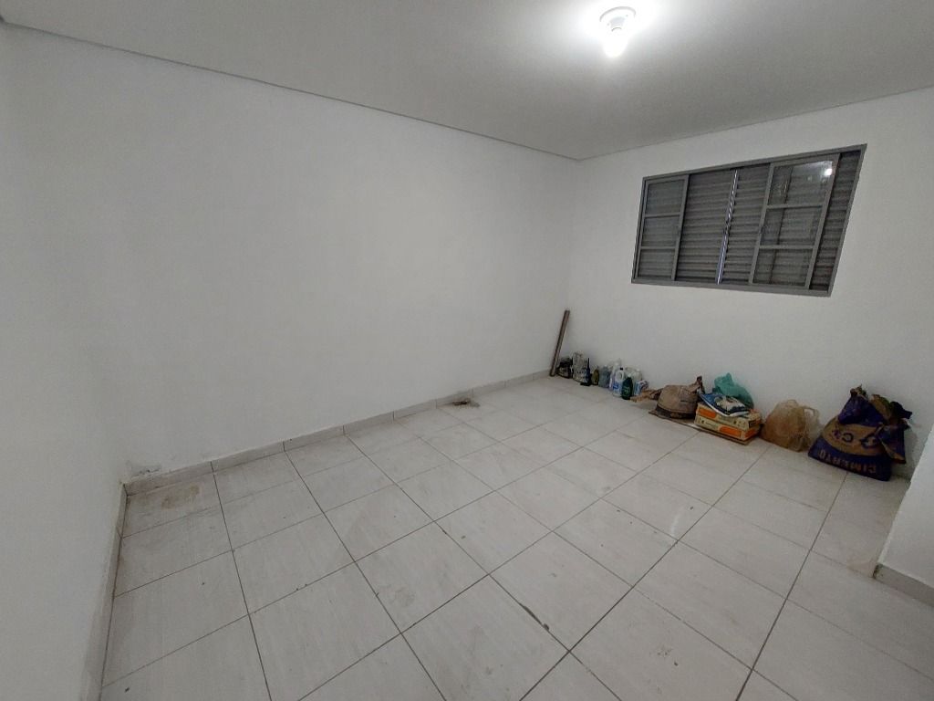 Kitnet para aluguel no Jardim Santo André: 