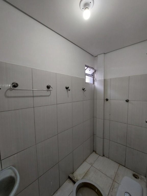 Kitnet para aluguel no Jardim Santo André: 