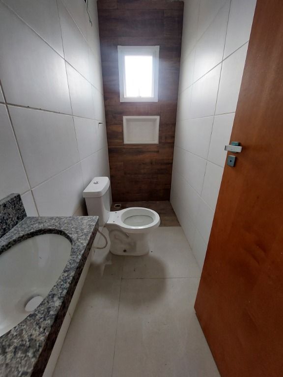 Cobertura para aluguel no Parque das Nações: 