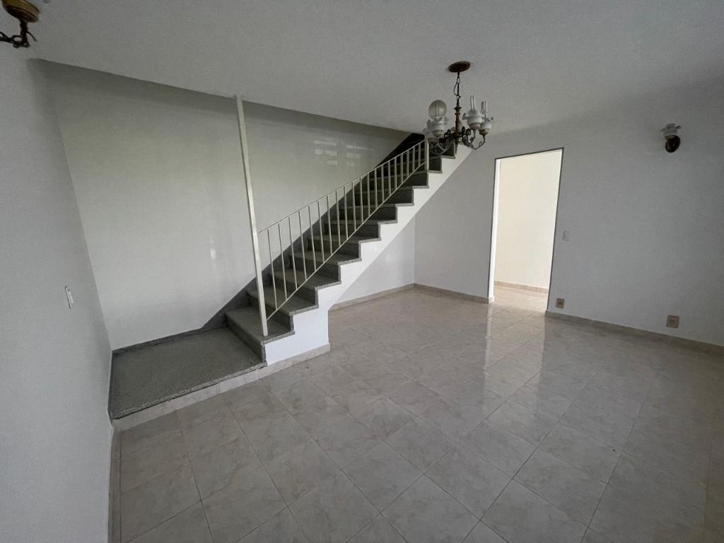 Sobrado para aluguel no Vila Floresta: 