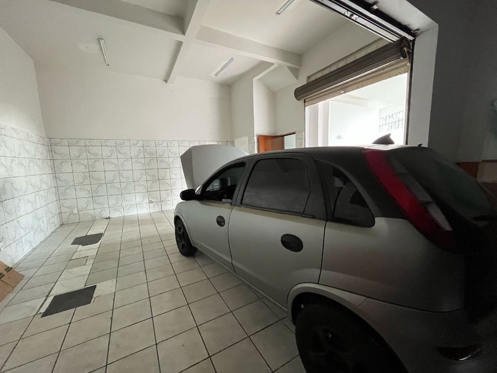 Salão para aluguel no Baeta Neves: 