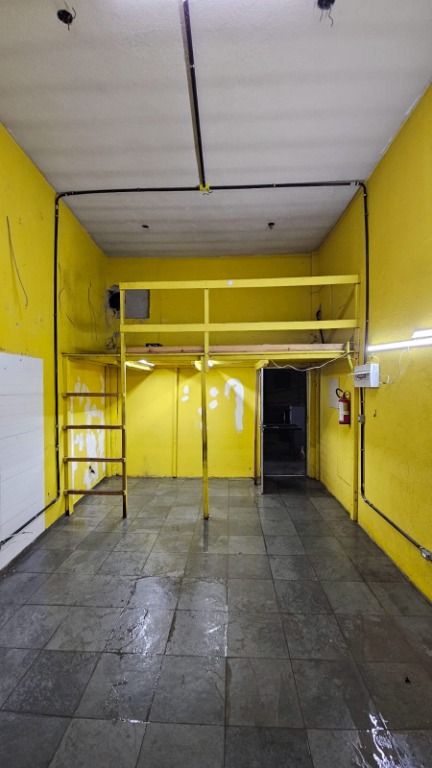 Salão para aluguel no Vila Valparaíso: 