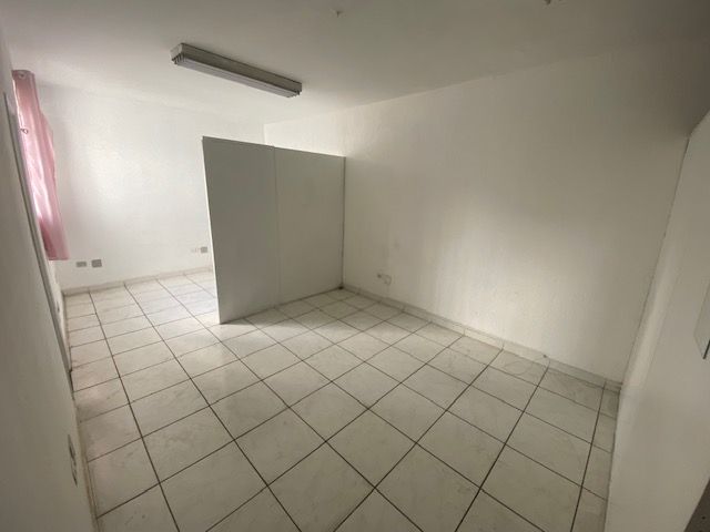 Sala para aluguel no Centro: 