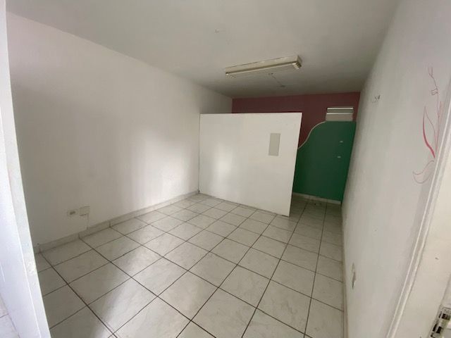Sala para aluguel no Centro: 