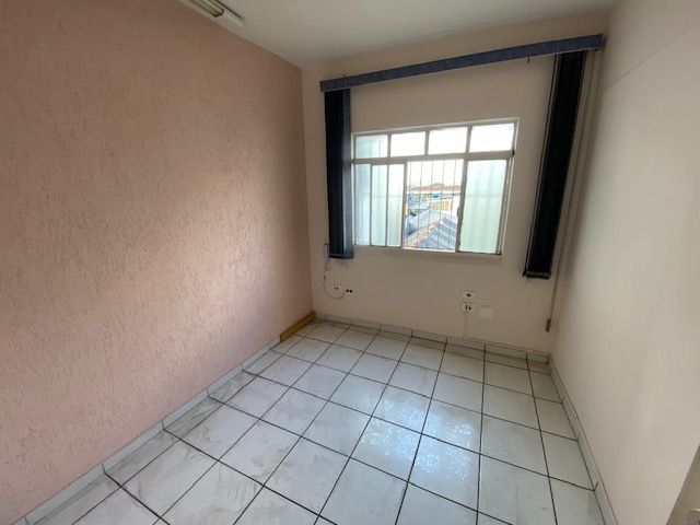 Sala para aluguel no Centro: 