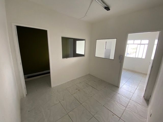 Sala para aluguel no Centro: 