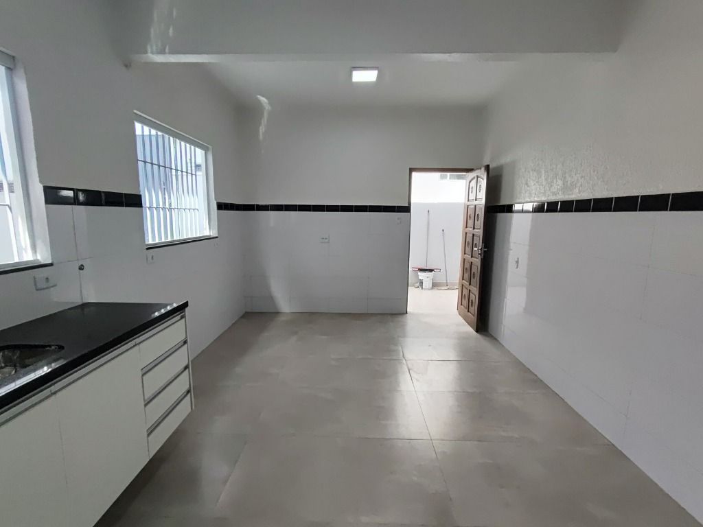 Casa para aluguel no Vila Scarpelli: 