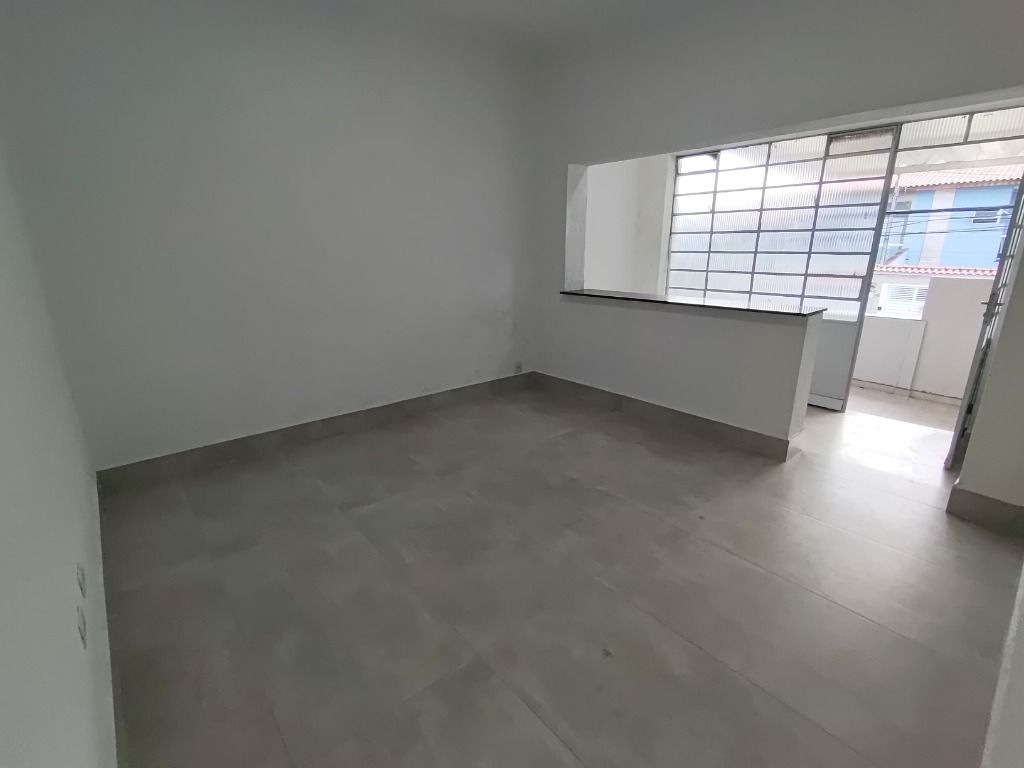 Casa para aluguel no Vila Scarpelli: 