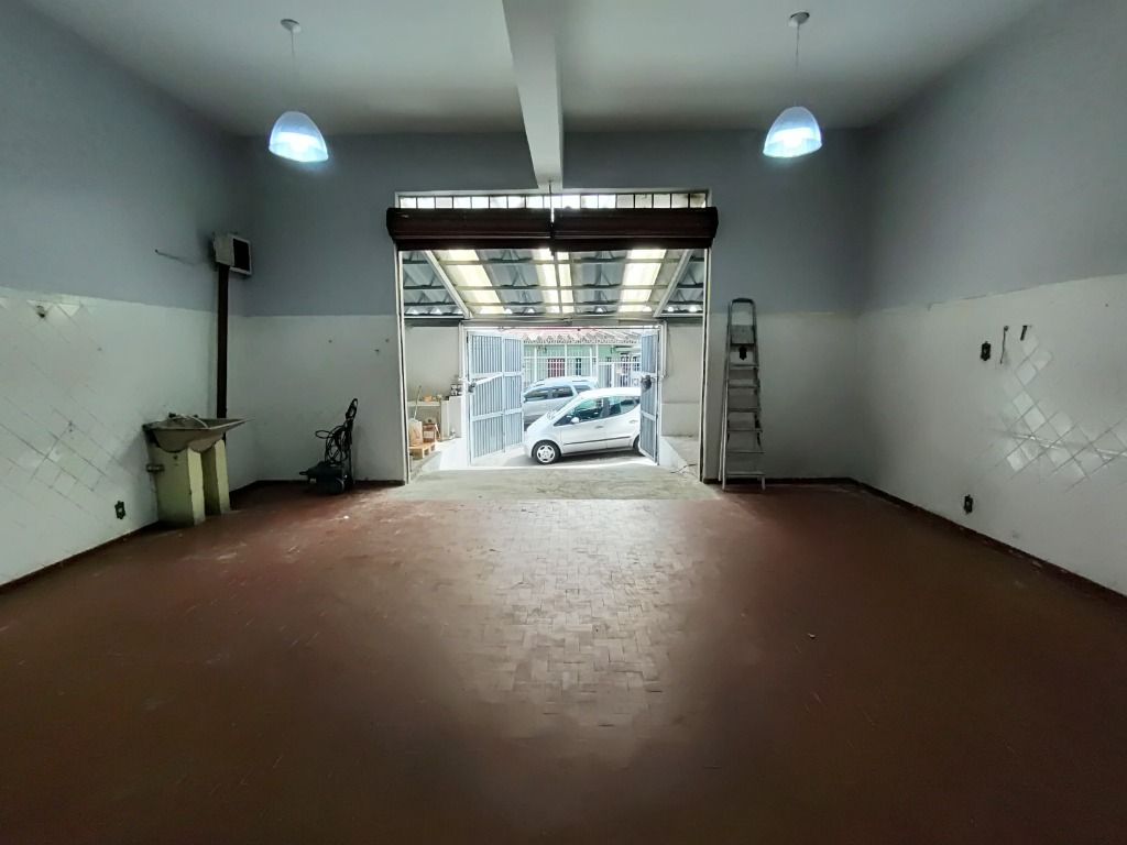 Salão para aluguel no Vila Scarpelli: 