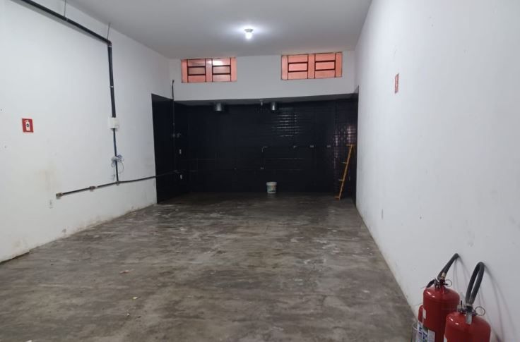 Salão para aluguel no Jardim Ocara: 
