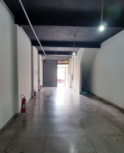 Salão para aluguel no Jardim Ocara: 