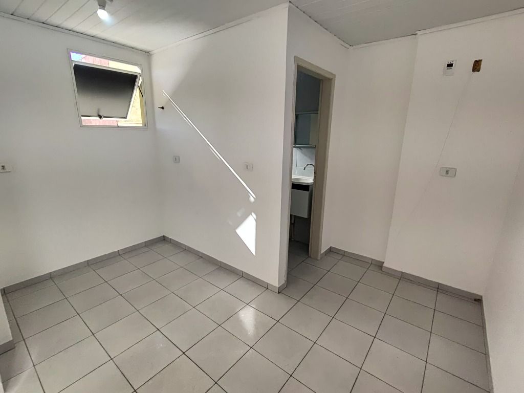 Kitnet para aluguel no Vila Valparaíso: 