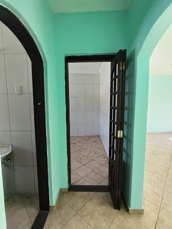 Casa para aluguel no Vila Linda: Corredor