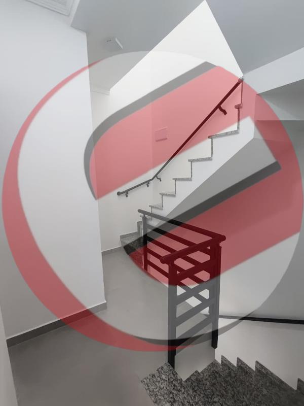 Sobrado à venda no Vila Pires: Corredor