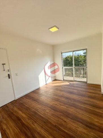 Apartamento à venda no Santa Terezinha: 