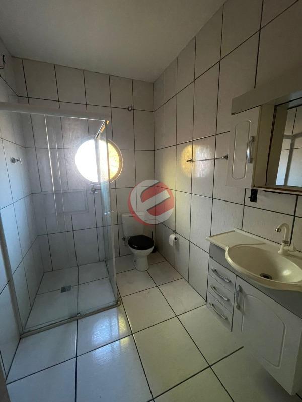 Casa à venda no Jardim Irene: Banheiro social