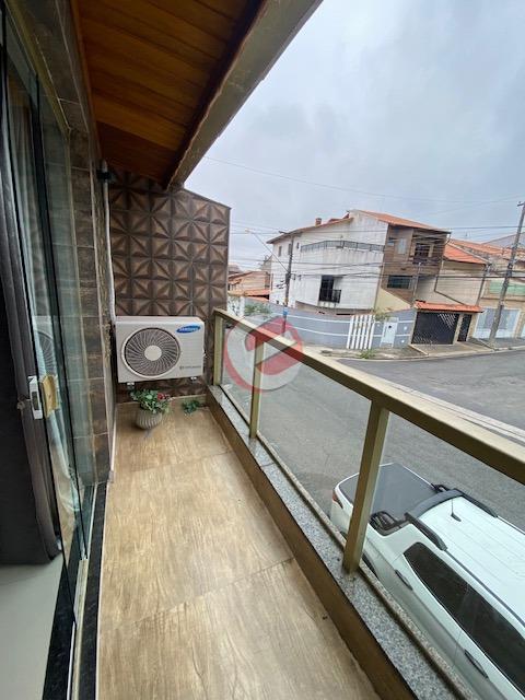 Sobrado à venda no Parque Gerassi: 